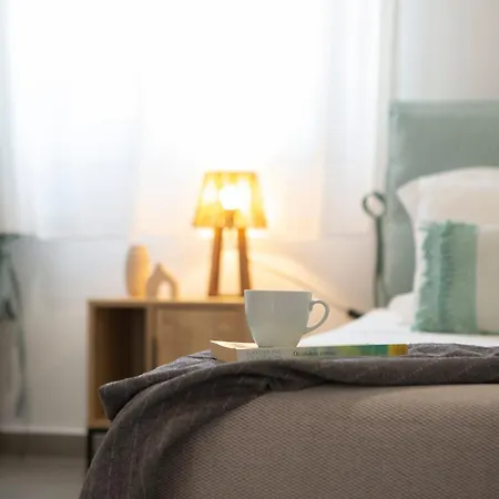 Apartament Ariel - Cozy Mediterranean Retreat