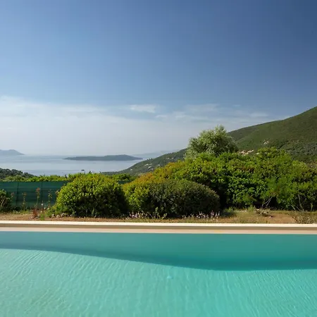 Ariel - Cozy Mediterranean Retreat *