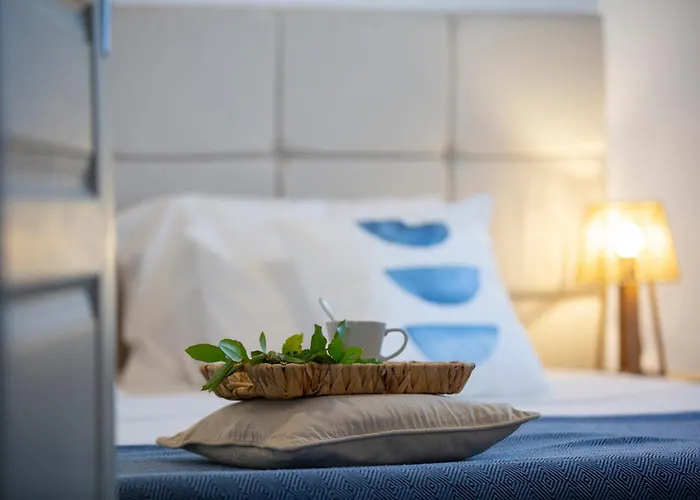 Ariel - Cozy Mediterranean Retreat *