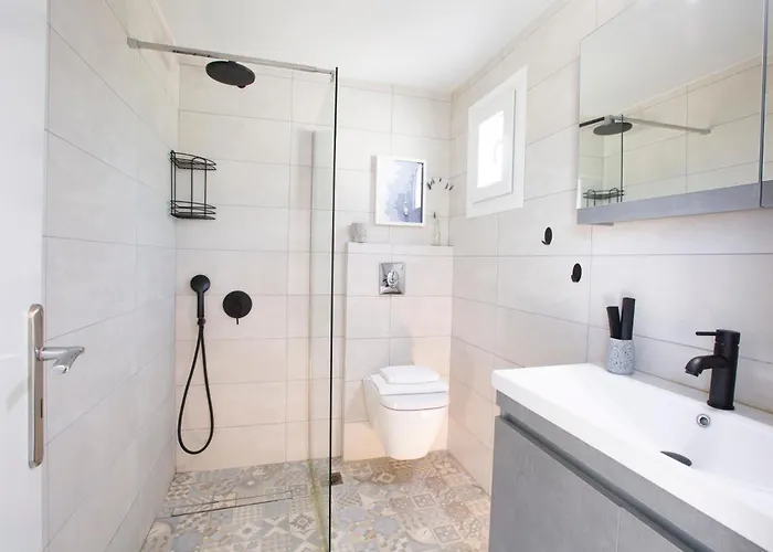 Ariel - Cozy Mediterranean Retreat Apartament *